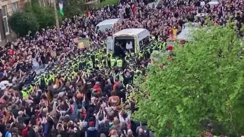 Muro humano Glasgow Muro humano Glasgow