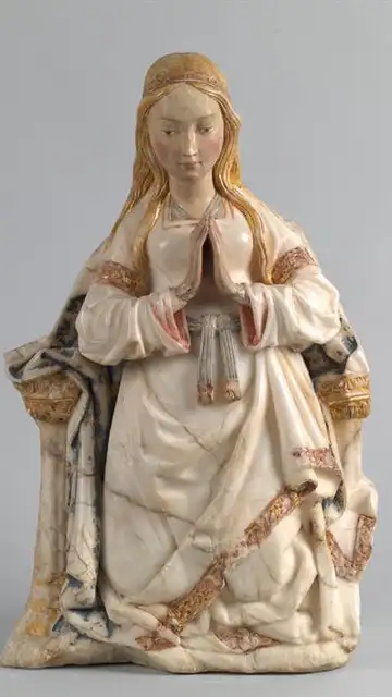 Escultura 'Virgen orante entronizada'
