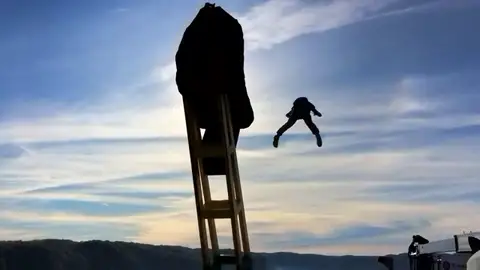 La terrorífica 'catapulta humana' sobre un puente de Estados unidos La terrorífica 'catapulta humana' sobre un puente de Estados unidos