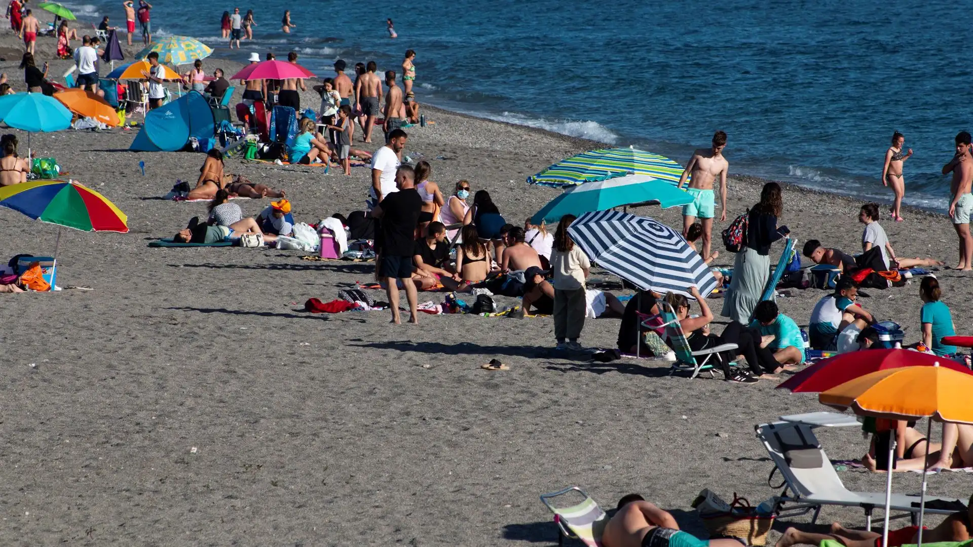 Galicia estudia cerrar playas y parques Galicia estudia cerrar playas y parques