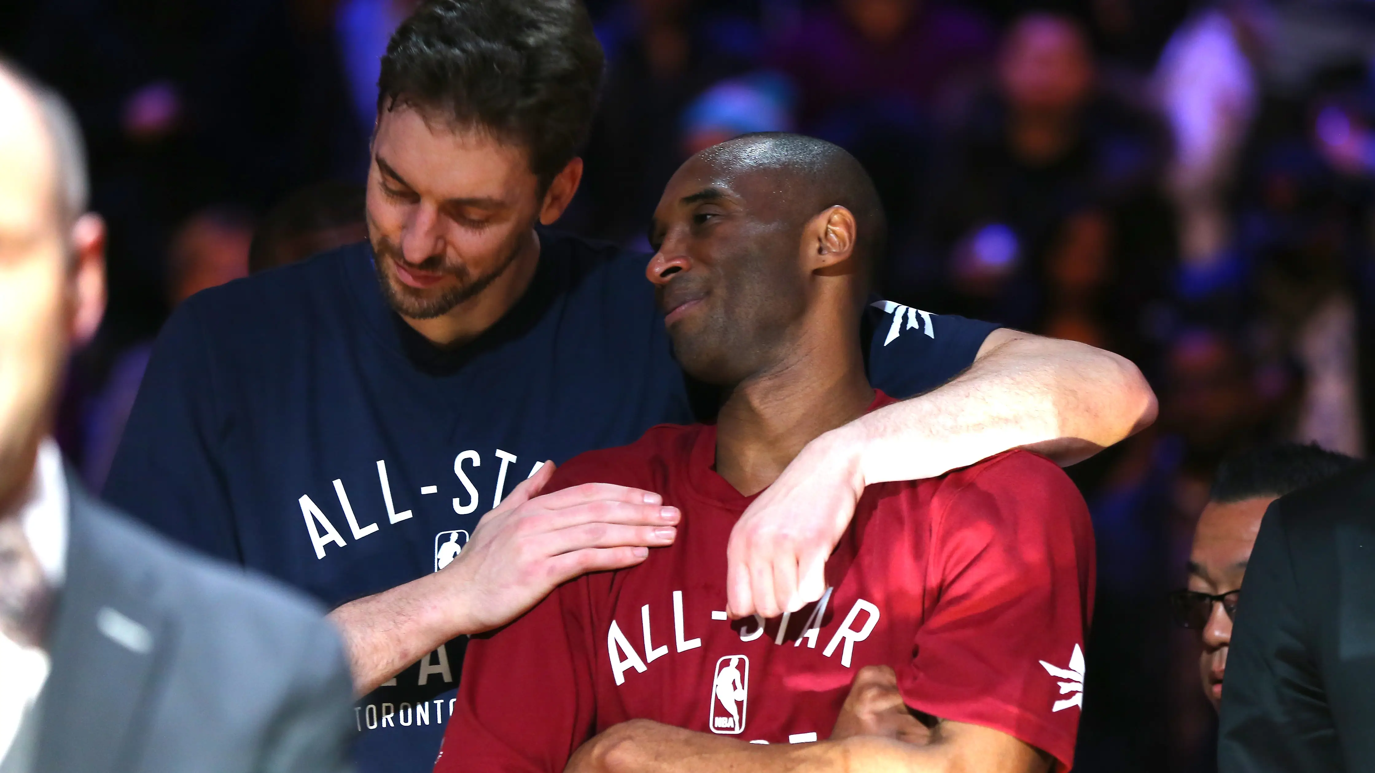 Pau Gasol acompaña a la familia de Bryant en la emotiva ceremonia de introducción de Kobe al Hall of Fame Pau Gasol acompaña a la familia de Bryant en la emotiva ceremonia de introducción de Kobe al Hall of Fame