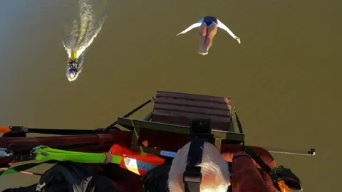 Rhiannan Iffland hace historia realizando un clavado desde un globo aerostático Rhiannan Iffland hace historia realizando un clavado desde un globo aerostático