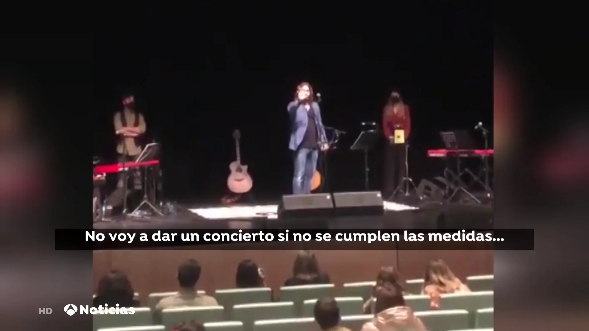 Andr&eacute;s Su&aacute;rez suspende su concierto en Vigo porque no hab&iacute;a distancia de seguridad