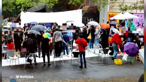 La Policía disuelve una macrofiesta en Pamplona en una noche con disturbios y 4 agentes heridos La Policía disuelve una macrofiesta en Pamplona en una noche con disturbios y 4 agentes heridos