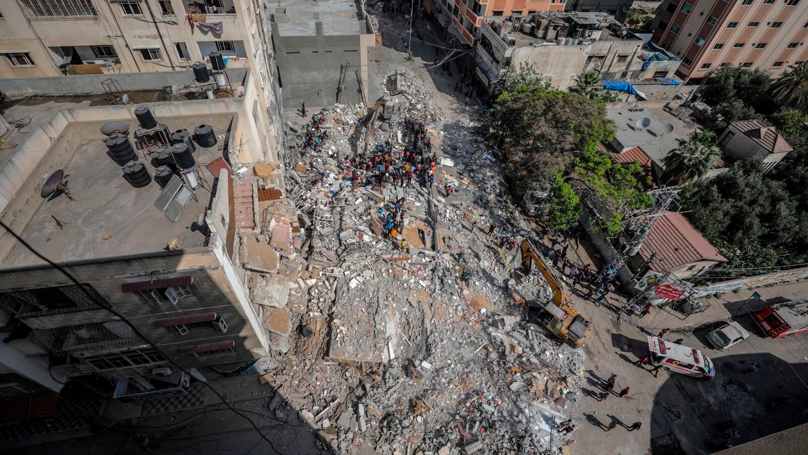 Suben a 192 muertos en Gaza tras una nueva noche de bombardeos israelíes