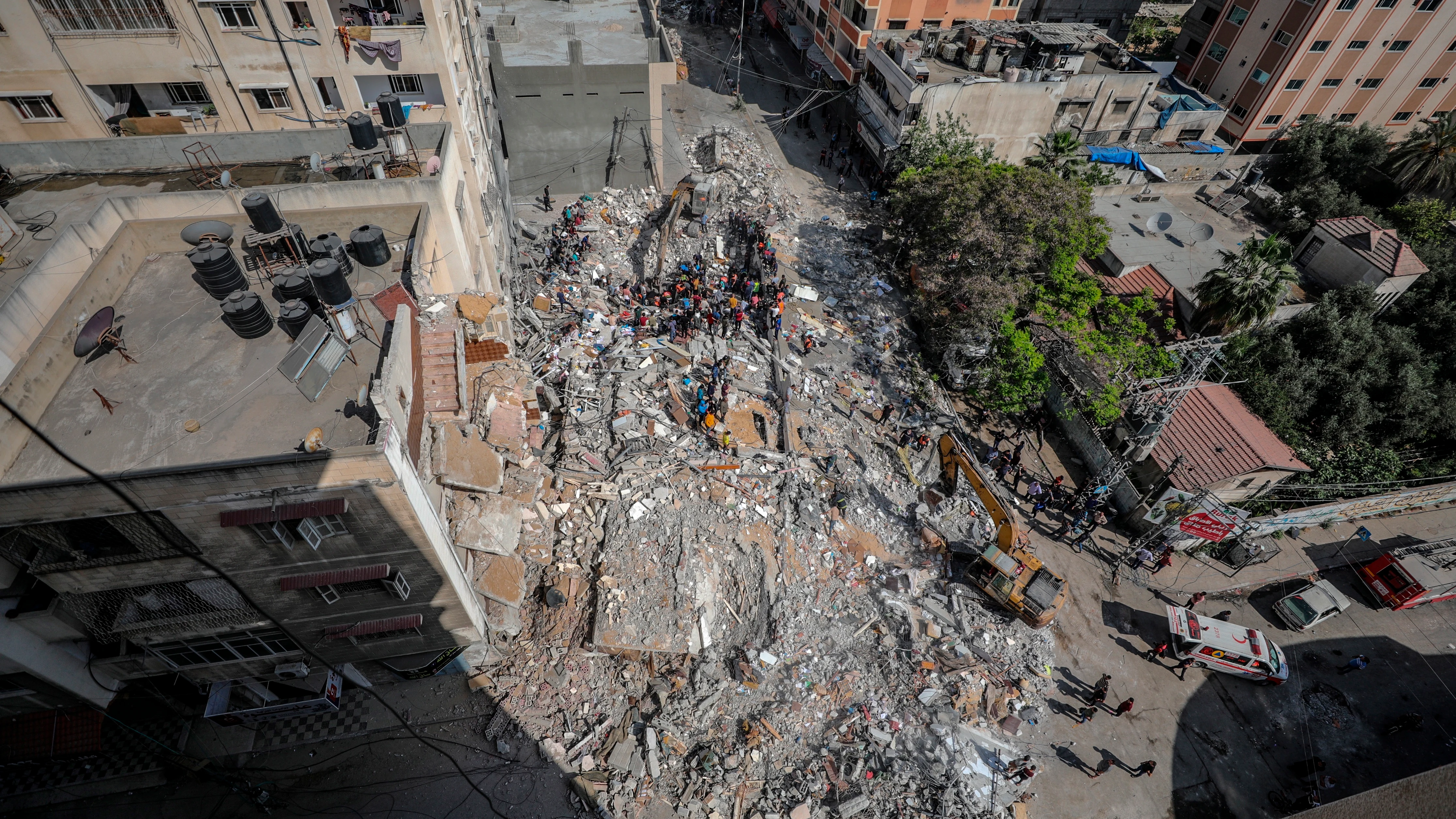Suben a 192 muertos en Gaza tras una nueva noche de bombardeos israelíes Suben a 192 muertos en Gaza tras una nueva noche de bombardeos israelíes