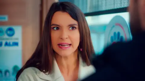 Candan, furiosa y preocupada con la confesión de Cemal: "Me llevaré a mi hija, voy a quitársela a Demir" 'Mi hija'