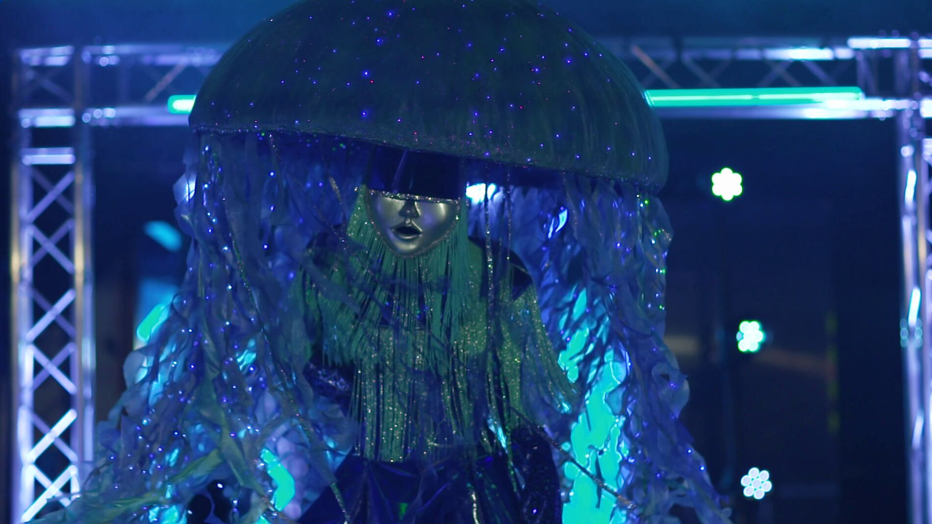 La Medusa enloquece a los investigadores al hablar en inglés: ¿será una superestrella? 