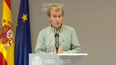 Fernando Simón considera que el uso de mascarilla en exteriores puede 
