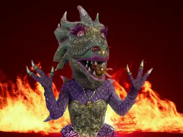 La Dragona, puro fuego en ‘Mask Singer’: “Tengo unas garras que ya quisiera Rosalía” La Dragona, puro fuego en ‘Mask Singer’: “Tengo unas garras que ya quisiera Rosalía”