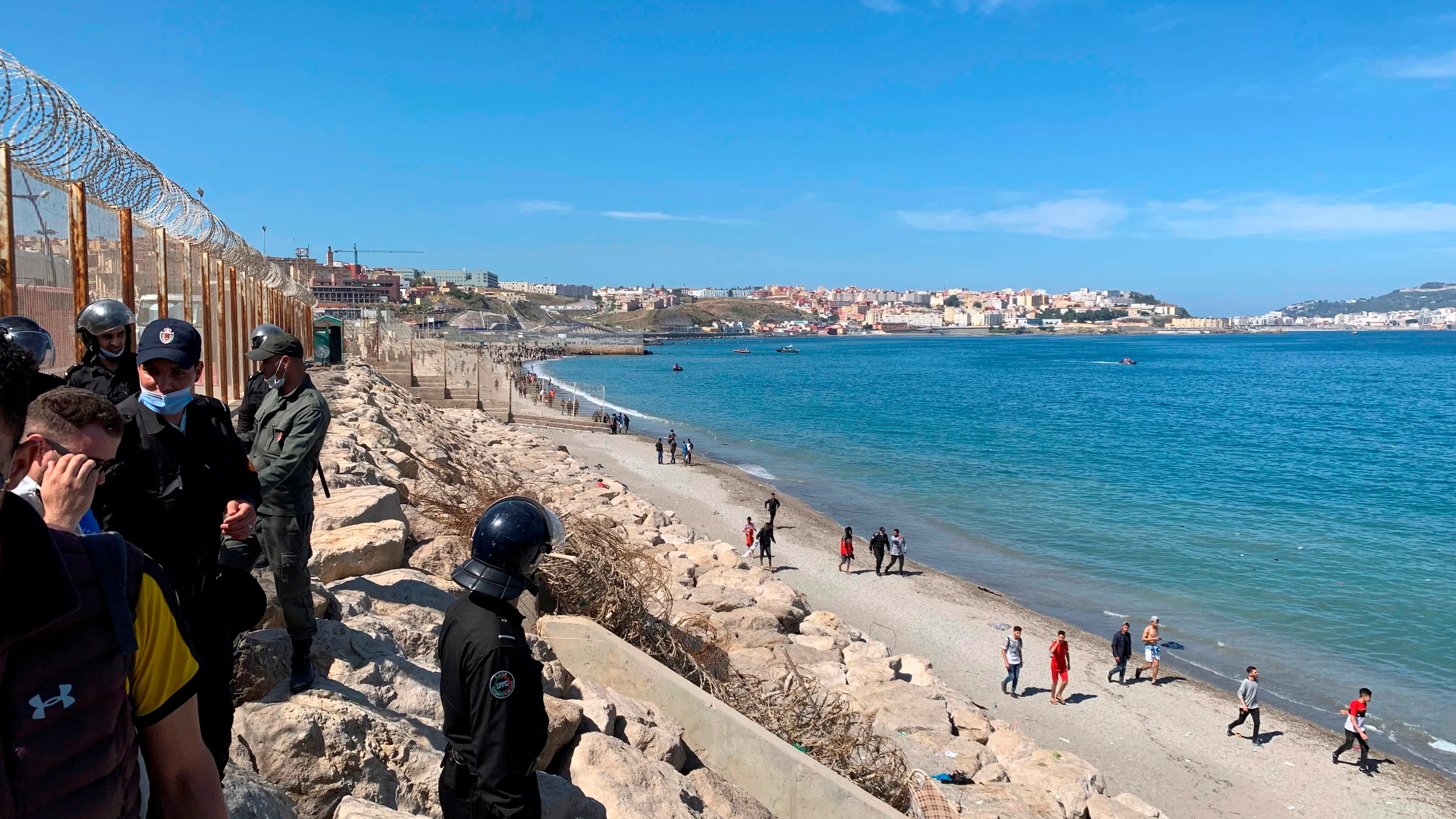 8.000 migrantes llegados a Ceuta 8.000 migrantes llegados a Ceuta