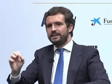 Pablo Casado pide a la Comisión Europea que "la vertiente migratoria se trate conjuntamente desde Frontex e instituciones comunitarias" Pablo Casado pide a la Comisión Europea que "la vertiente migratoria se trate conjuntamente desde Frontex e instituciones comunitarias"
