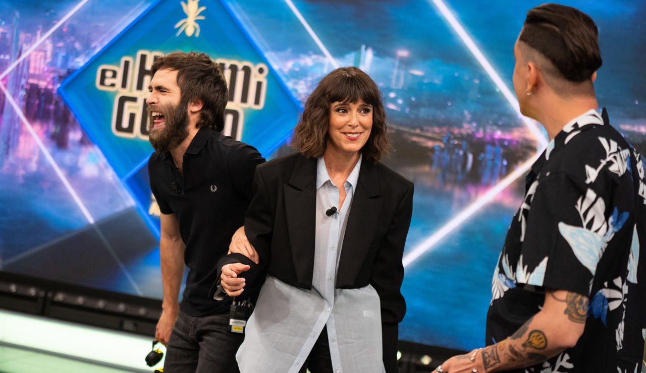 Ricardo Gómez y Belén Cuesta se atreven con las geniales imitaciones de Carlos Latre Ricardo Gómez y Belén Cuesta se atreven con las geniales imitaciones de Carlos Latre