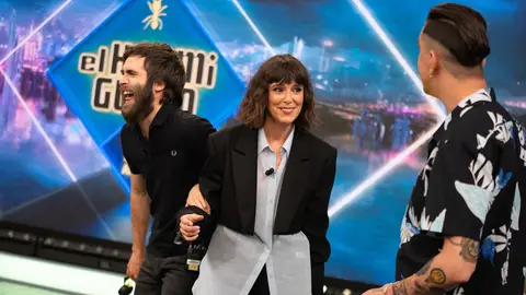 Ricardo Gómez y Belén Cuesta se atreven con las geniales imitaciones de Carlos Latre Ricardo Gómez y Belén Cuesta se atreven con las geniales imitaciones de Carlos Latre