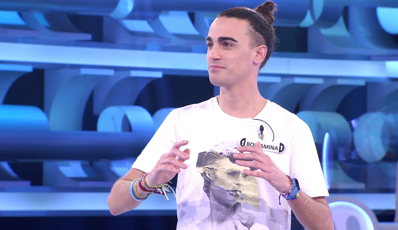Borja comienza a explorar sus habilidades y se atreve con un trabalenguas en ‘¡Ahora caigo!’ Borja comienza a explorar sus habilidades y se atreve con un trabalenguas en ‘¡Ahora caigo!’