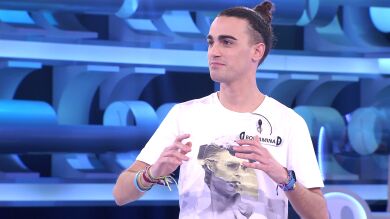 Borja comienza a explorar sus habilidades y se atreve con un trabalenguas en ‘¡Ahora caigo!’ 