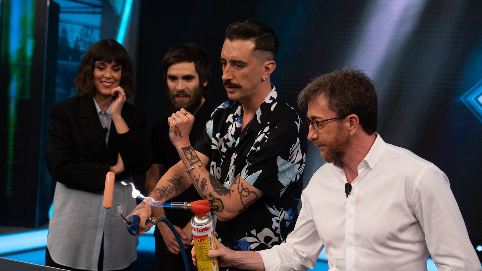Marron sorprende en 'El Hormiguero 3.0' haciendo levitar diferentes objetos