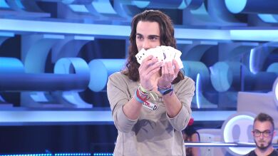 Borja lo intenta con la magia en busca de su habilidad en ‘¡Ahora caigo!’ 