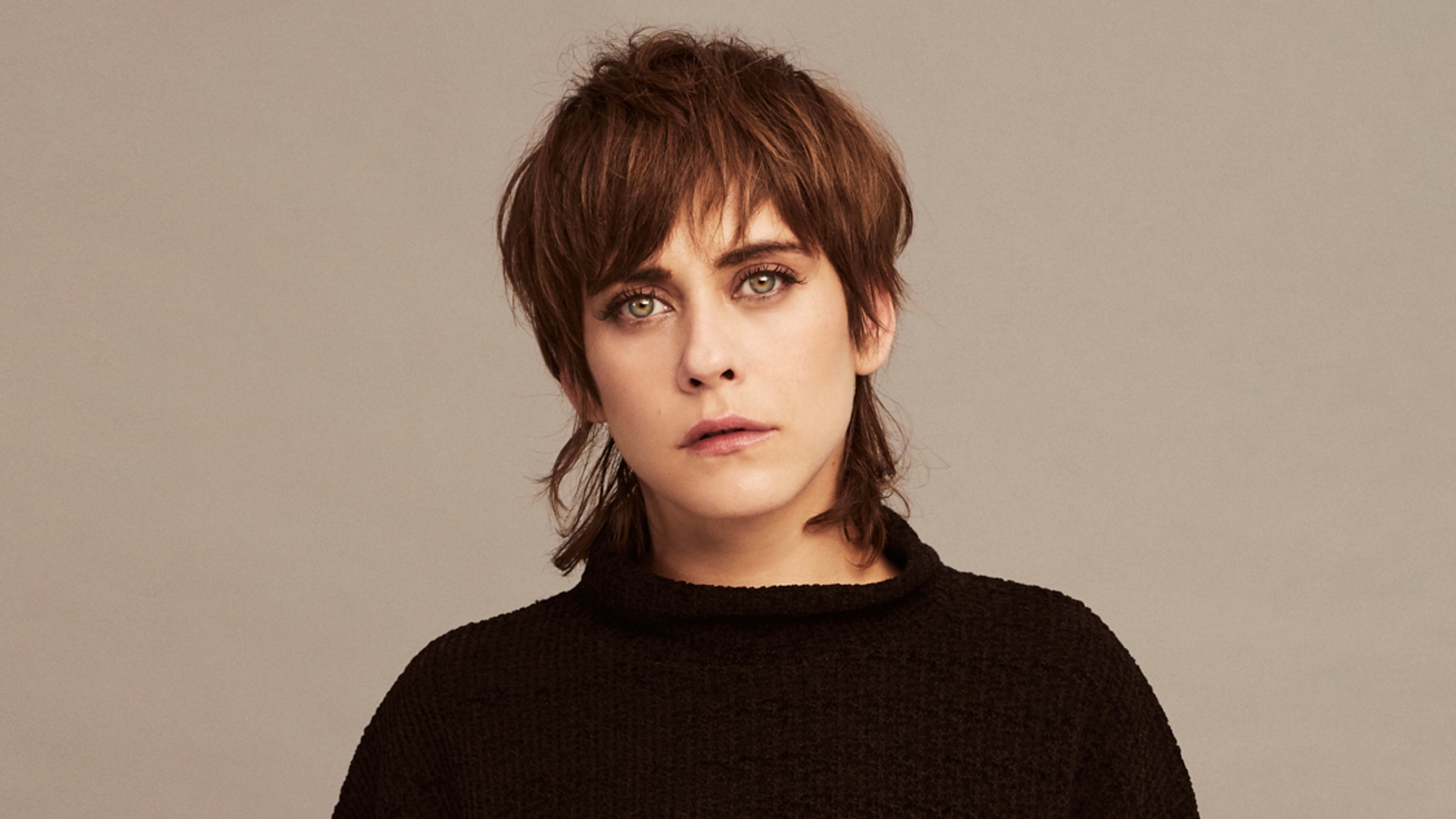 María León