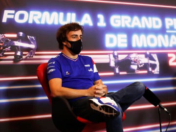 Fernando Alonso, optimista con las mejoras de Alpine: "Creo que está en la pelea con Ferrari y McLaren"