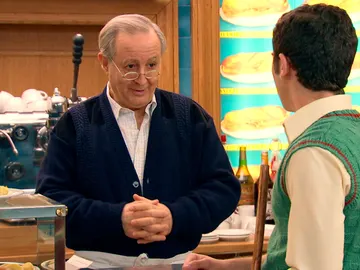 Pelayo, a Manolín: “¿No te estarás ilusionando con Emma?” Pelayo, a Manolín: “¿No te estarás ilusionando con Emma?”