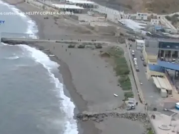 Playa de El Tarajal en Ceuta, frontera con Marruecos Playa de El Tarajal en Ceuta, frontera con Marruecos
