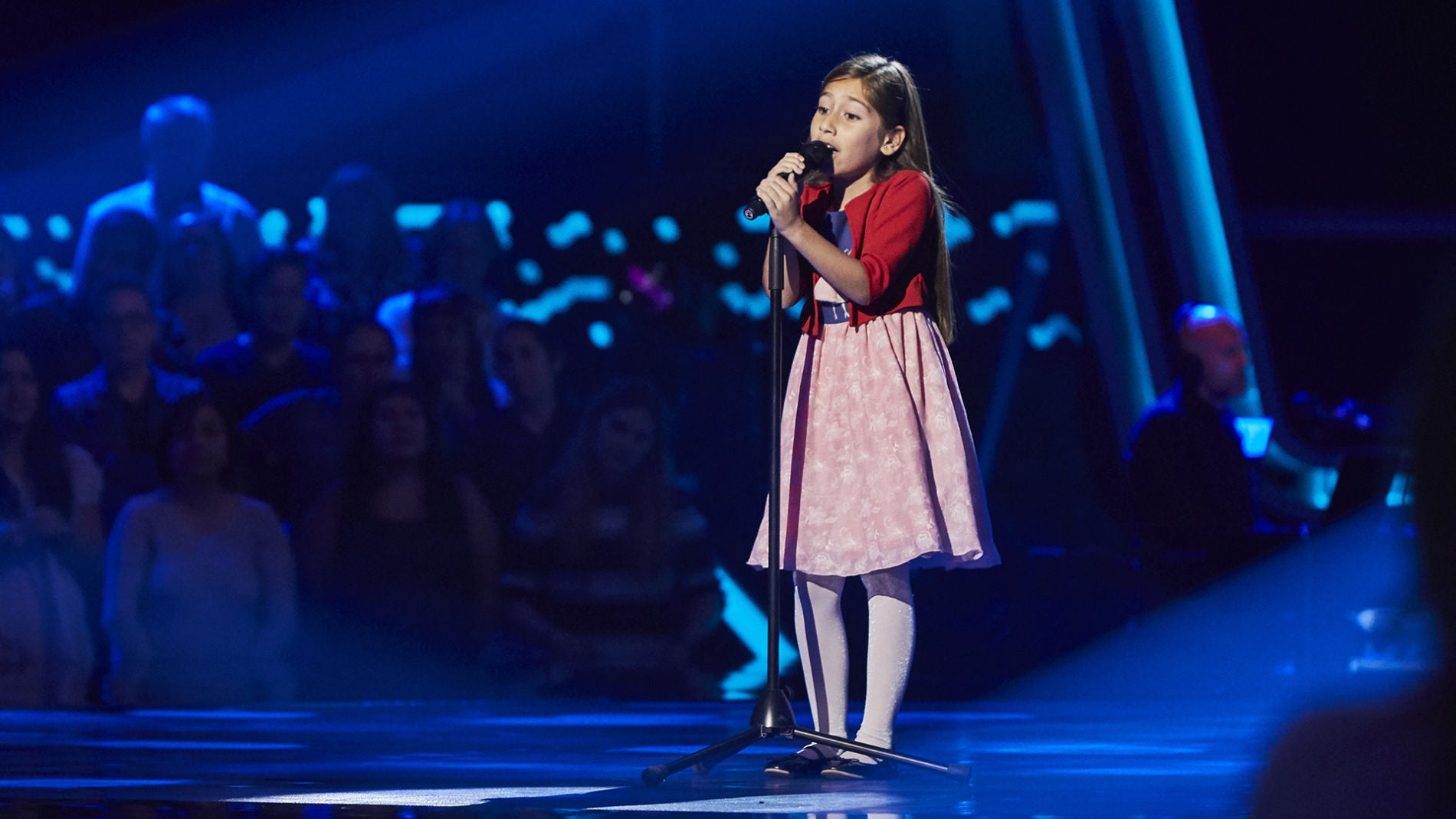 Alison Fern&aacute;ndez canta 'Ya te olvide' en las Audiciones a ciegas de 'La Voz Kids'