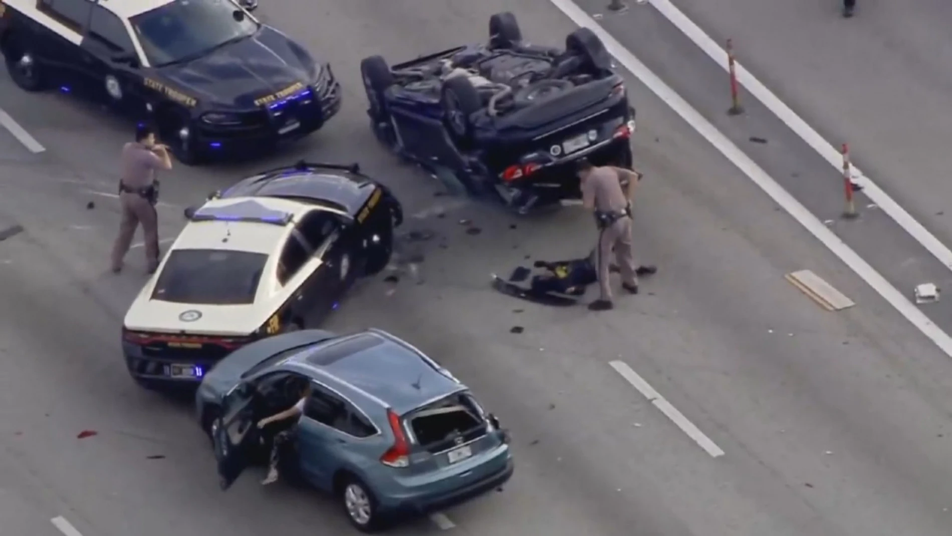 Cinco ladrones detenidos en Florida tras una persecución policial a toda velocidad por la autopista