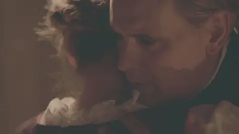 Diego de Castamar cumplirá órdenes de su madre: "Habrá boda antes de lo que pensábamos" Diego de Castamar cumplirá órdenes de su madre: "Habrá boda antes de lo que pensábamos"