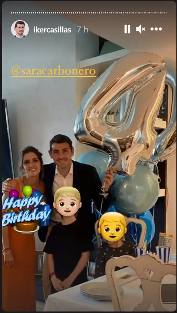 Iker Casillas y Sara Carbonero junto a sus hijos 