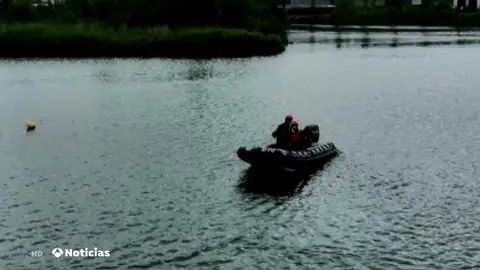 Rescatan el cadáver de un migrante que quería cruzar a nado a Francia por el río Bidasoa, en Irún Rescatan el cadáver de un migrante que quería cruzar a nado a Francia por el río Bidasoa, en Irún