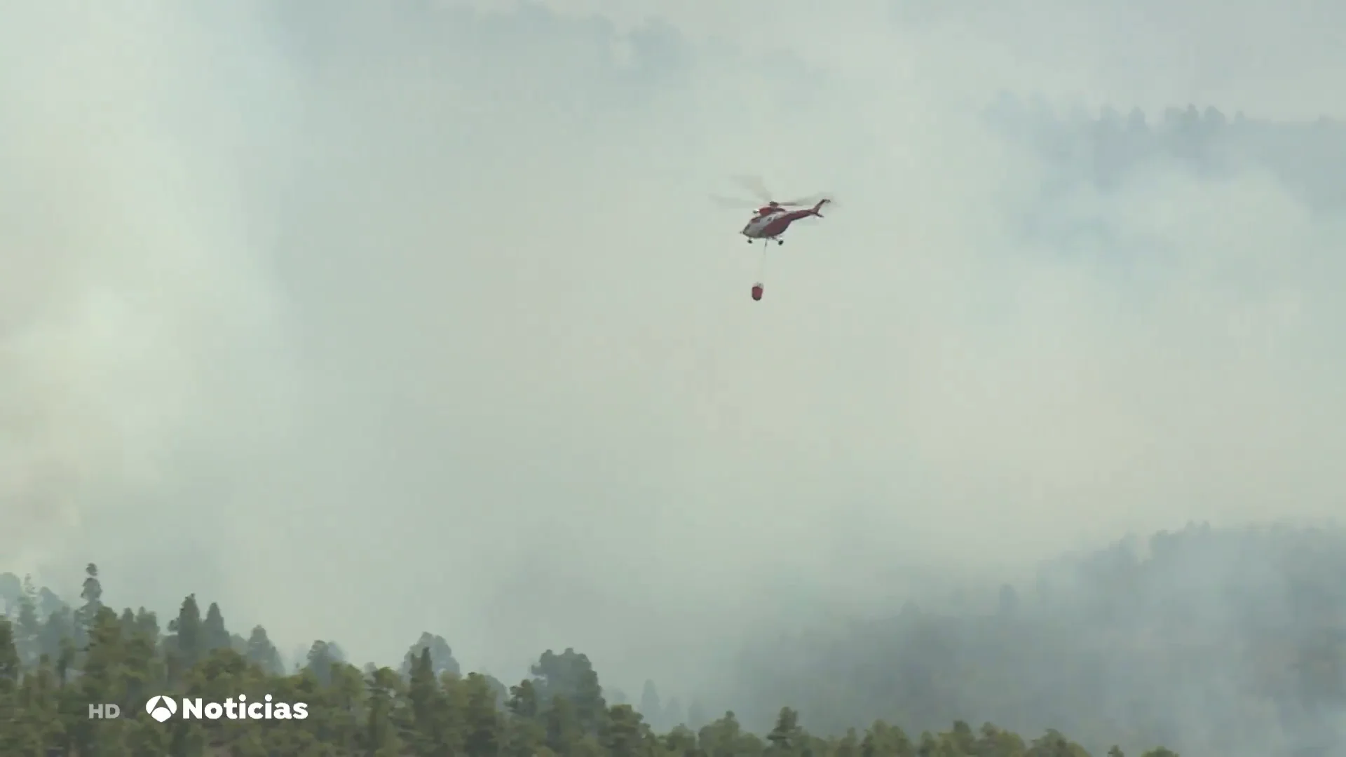 Estabilizado el incendio de Tenerife que ya ha quemado 3.000 hect&aacute;reas, aunque no se descarta su peligrosidad