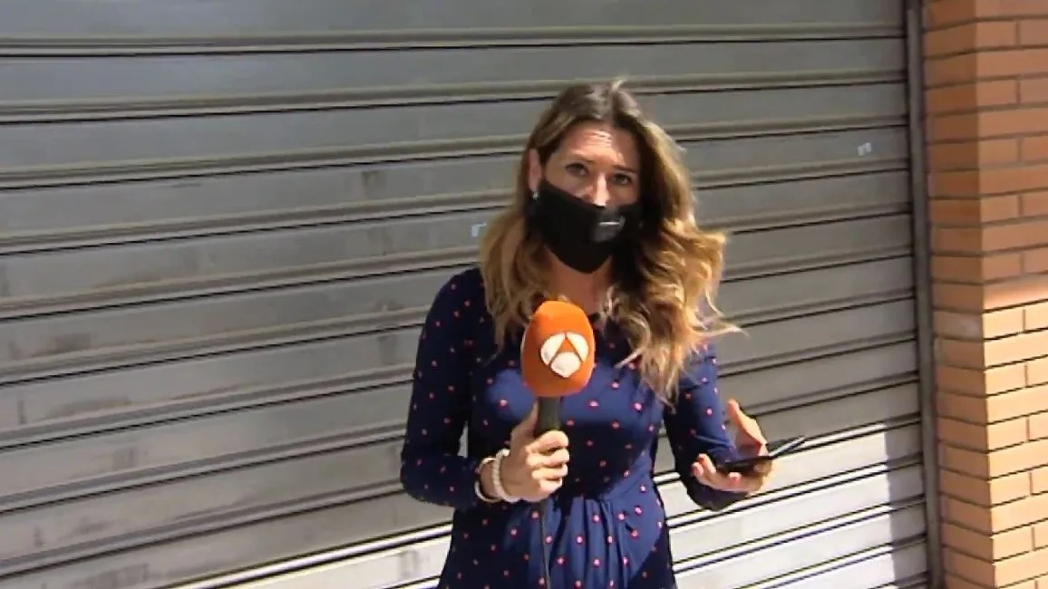 Le corta el pene porque iba a abusar de ella. Le corta el pene porque iba a abusar de ella.
