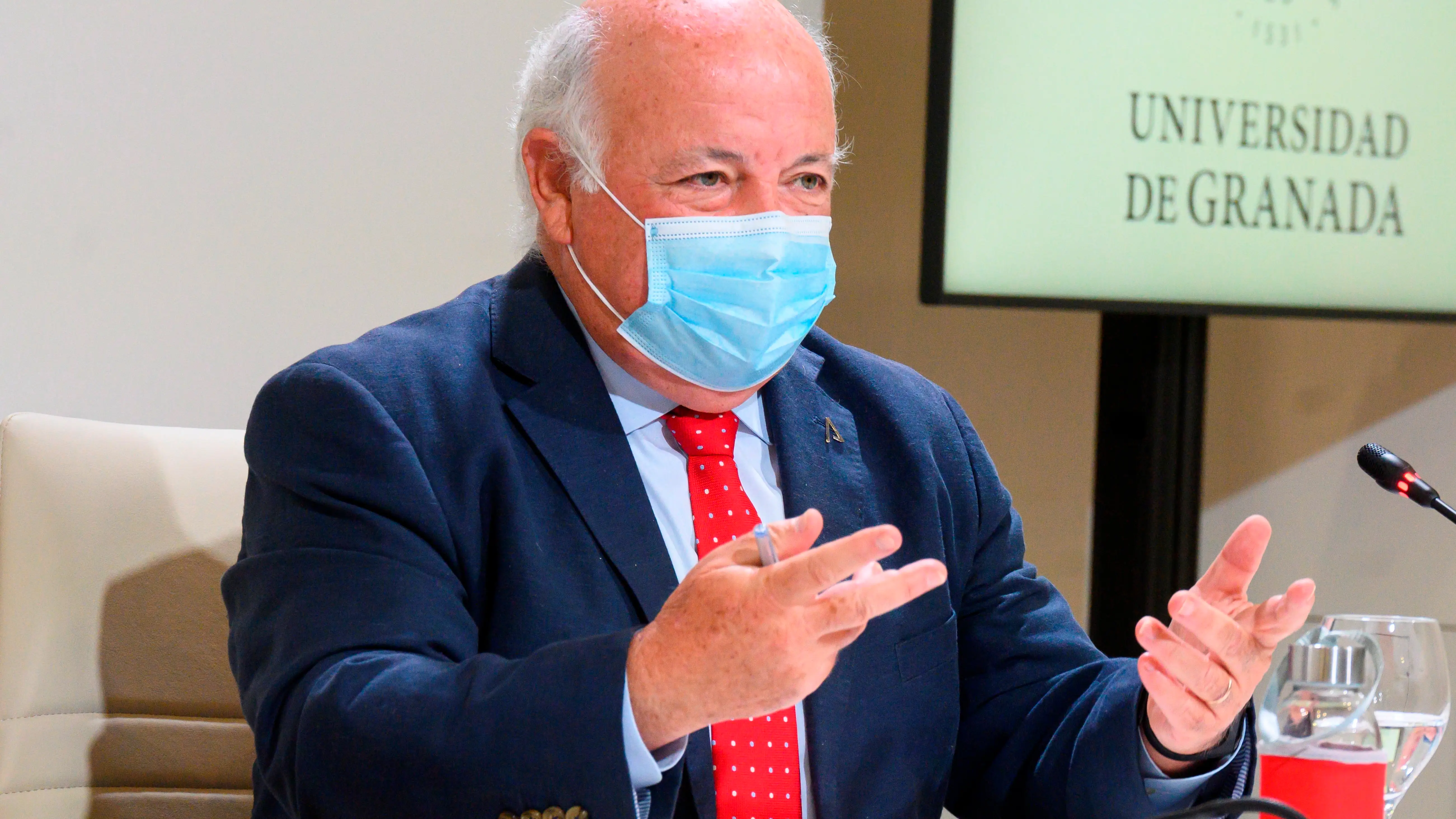 El consejero de Salud, Jesús Aguirre, El consejero de Salud, Jesús Aguirre,