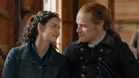 Caitriona Balfe y Sam Heughan como Claire y Jamie Fraser En la temporada 6 de 'Outlander'