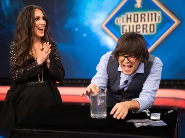 La magia enloquecedora de Luis Piedrahita sorprende a Malú en 'El Hormiguero 3.0' La magia enloquecedora de Luis Piedrahita sorprende a Malú en 'El Hormiguero 3.0'