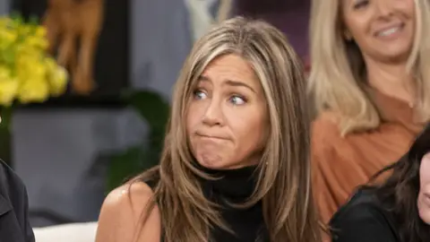 Jennifer Aniston en la reunión de 'Friends' Jennifer Aniston en la reunión de 'Friends'
