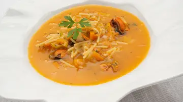 Receta de sopa de fideos con mejillones, de Karlos Arguiñano: 
