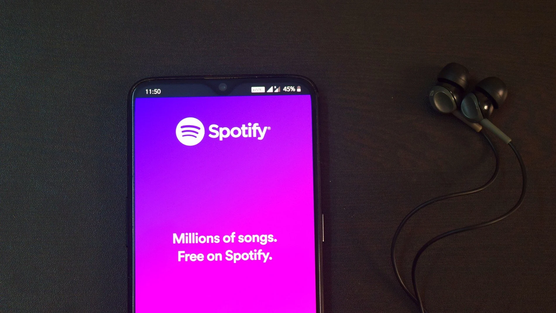 La nueva función de Spotify permitirá que los creadores de podcast añadan vídeo a sus contenidos