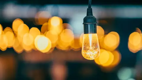 Cuánto costará hoy la luz con la nueva factura por tramos horarios Cuánto costará hoy la luz con la nueva factura por tramos horarios
