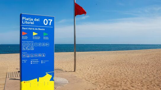 Cierran la playa de Sant Adri&agrave; de Bes&ograve;s por presencia de elementos cancer&iacute;genos