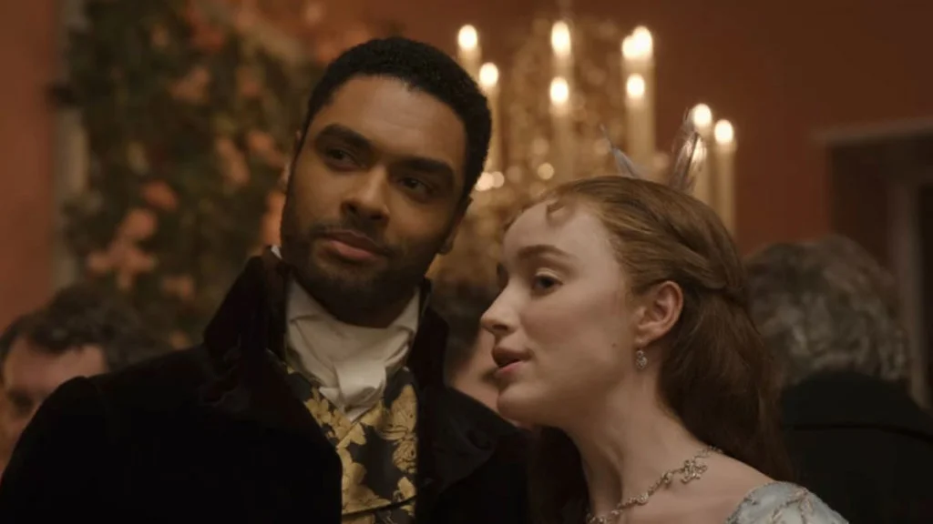 Regé-Jean Page y Phoebe Dynevor en 'Los Bridgerton' Regé-Jean Page y Phoebe Dynevor en 'Los Bridgerton'