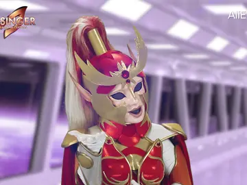 Dama Centella: “¿Qué otra cosa crees que habría podido necesitar para mi actuación?” Dama Centella: “¿Qué otra cosa crees que habría podido necesitar para mi actuación?”