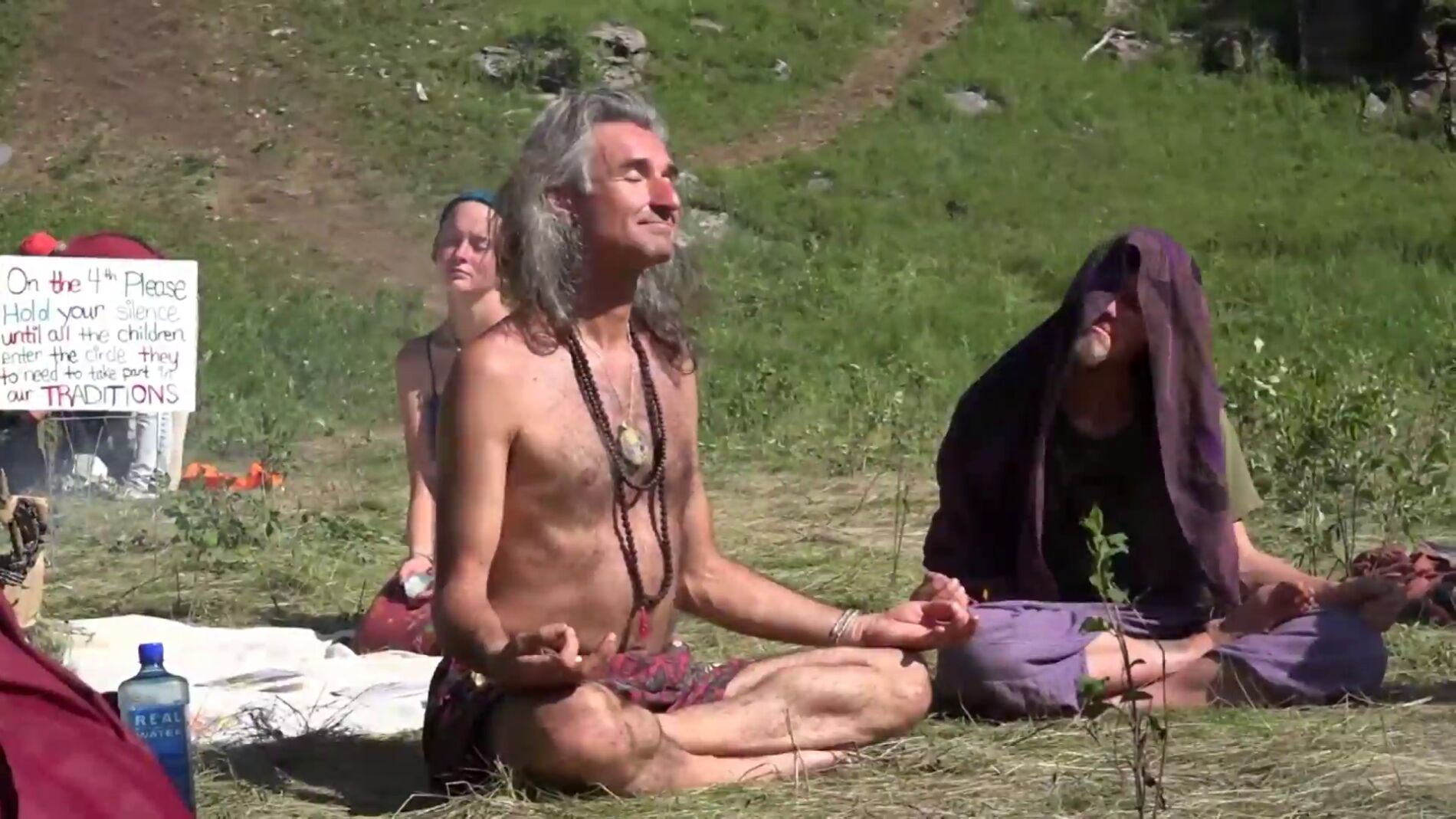 Familia Arcoíris Sexo libre y sin descanso, la vida de la comuna hippie de La Rioja