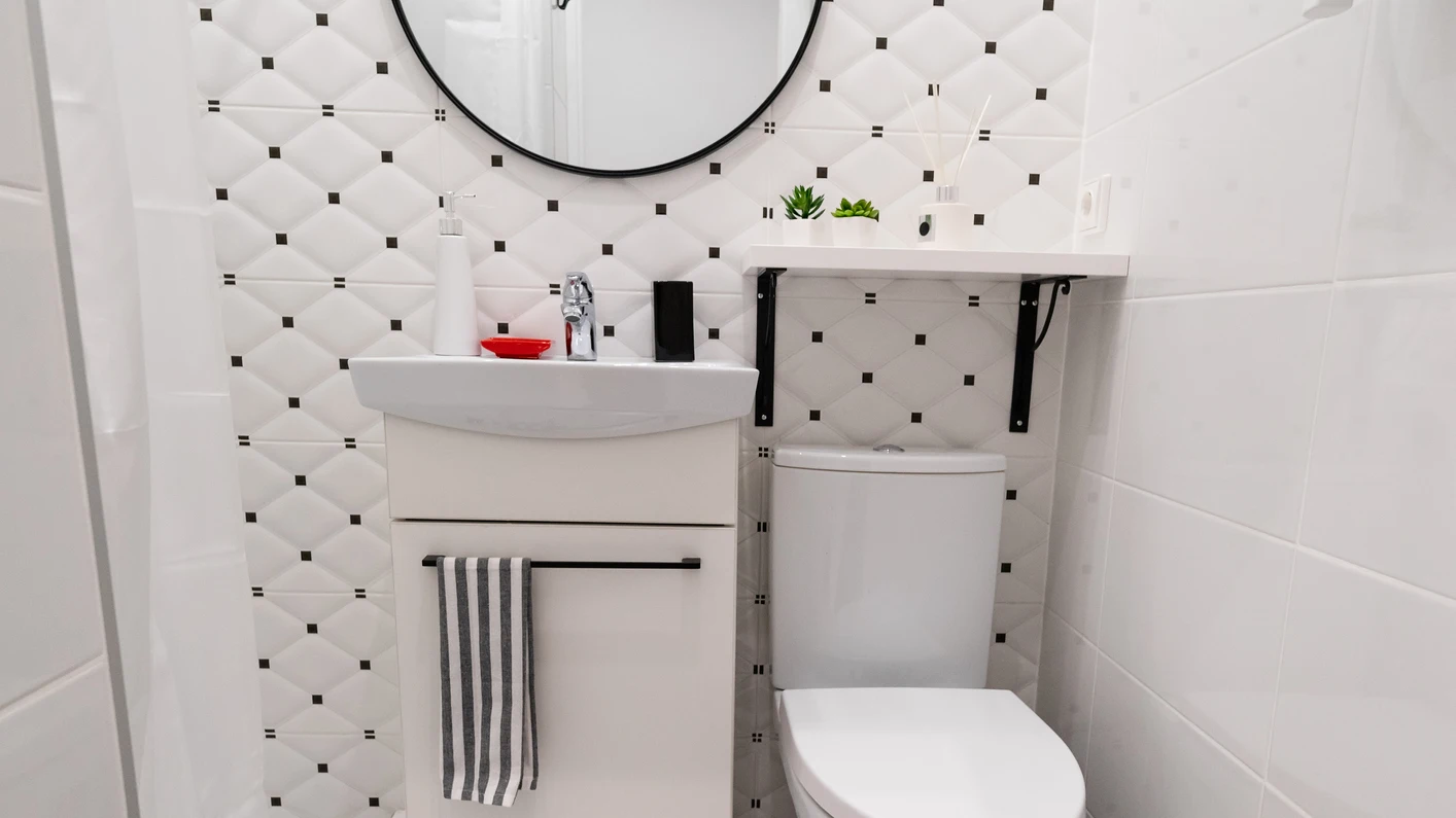 Cuarto de ba&ntilde;o sin ventana