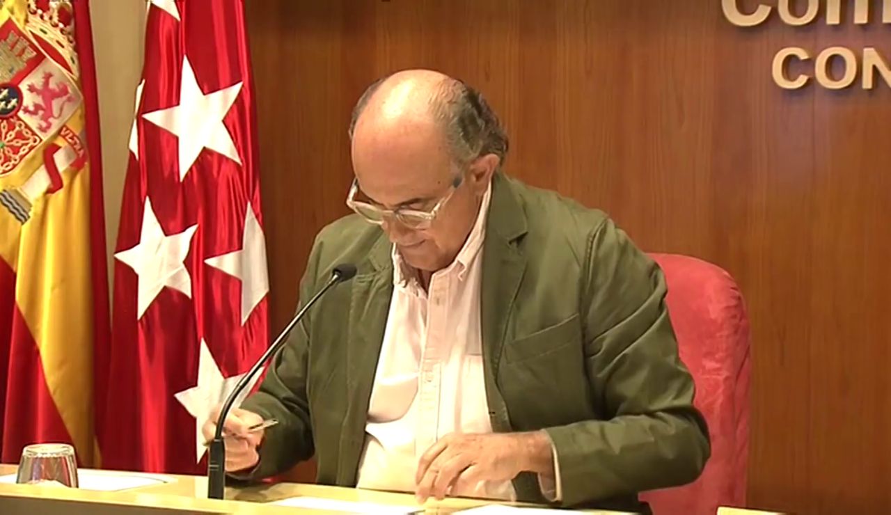 Así ha sido la comparecencia de Antonio Zapatero para anunciar nuevas restricciones en Madrid, en vídeo Así ha sido la comparecencia de Antonio Zapatero para anunciar nuevas restricciones en Madrid, en vídeo