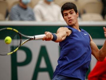 Un gran Struff termina con el sueño de Carlos Alcaraz en Roland Garros