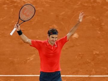 Roger Federer, tras ganar su último partido en Roland Garros