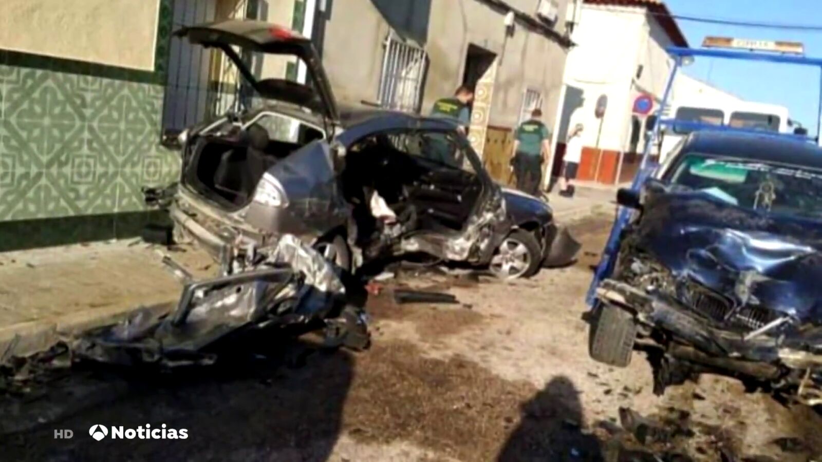 Un conductor a 140 kilómetros por hora arrolla a otro coche y mata a tres jóvenes de 16 a 21 años en Argamasilla de Alba