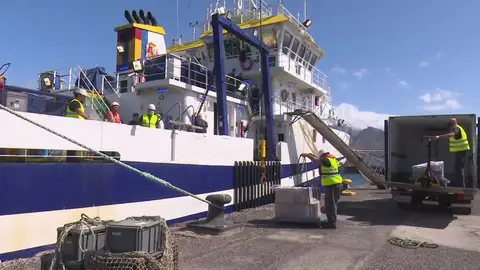 El buque que busca a Anna y Olivia en las aguas de Tenerife El buque que busca a Anna y Olivia en las aguas de Tenerife